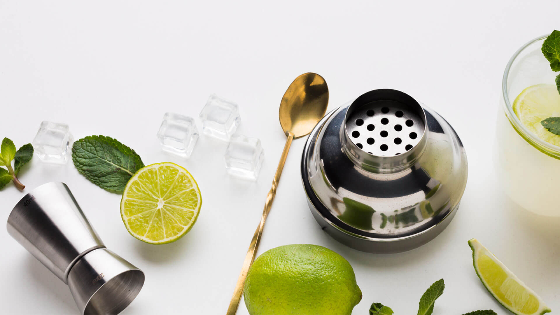 How to Build the Ultimate Home Bar in 2025